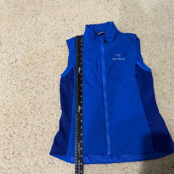 Arc’Teryx Women’s Atom LT Royal Blue Vest Size XS Cobalt Blue - Picture 8 of 15